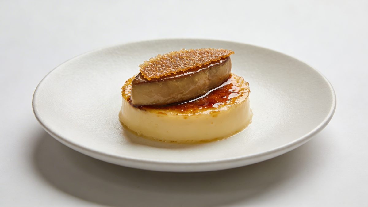 Assiette de foie gras caramélisé façon creme brulee